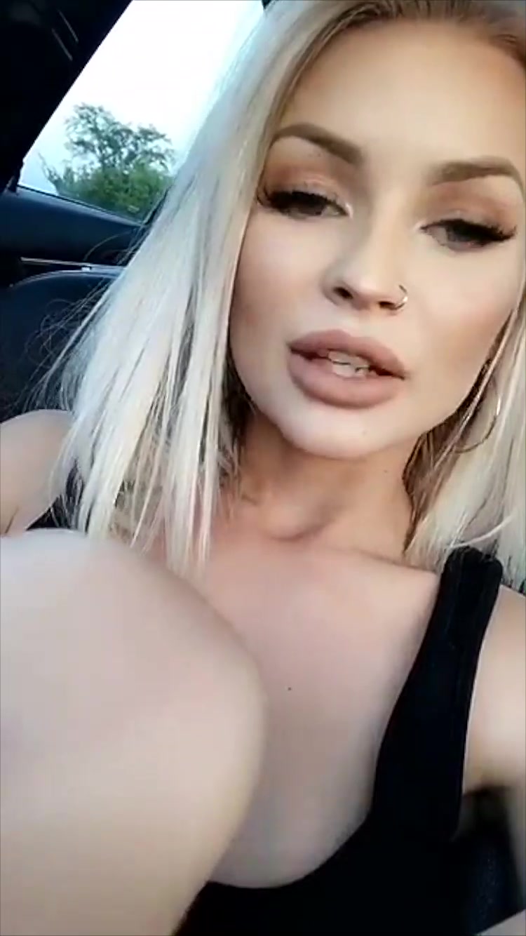 Laynaboo Pussy Squirting Public Snapchat Premium 10 04 Porn Videos | My XXX  Hot Girl