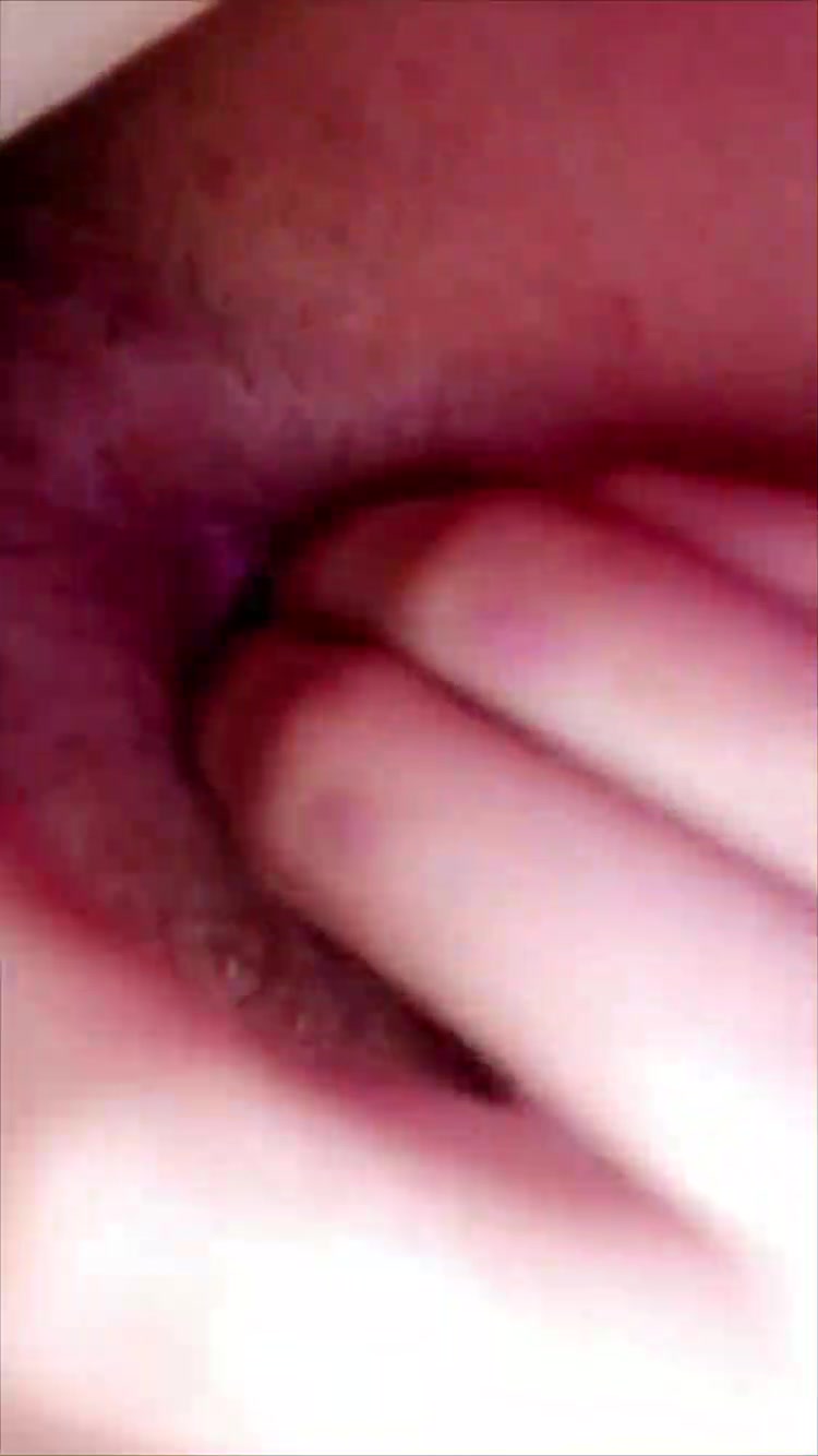 Maddy Belles orgasm in bed xxx porn videos